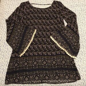 xhilaration Blue Patterned Long Sleeve Shift Dress Size: S